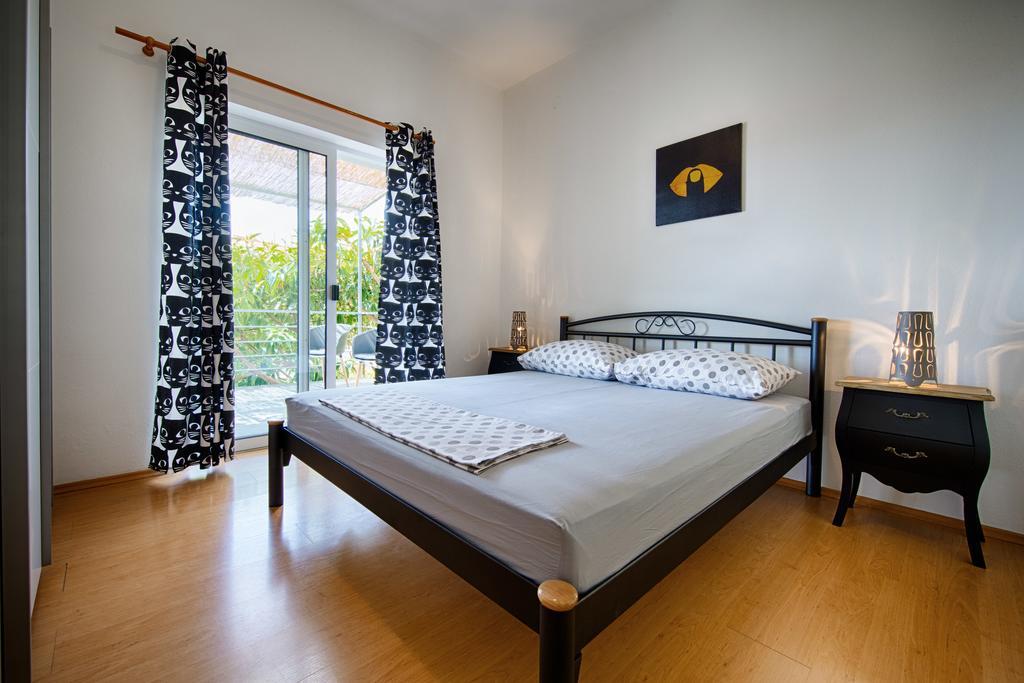 Apartments Zambarlin Komiza Luaran gambar