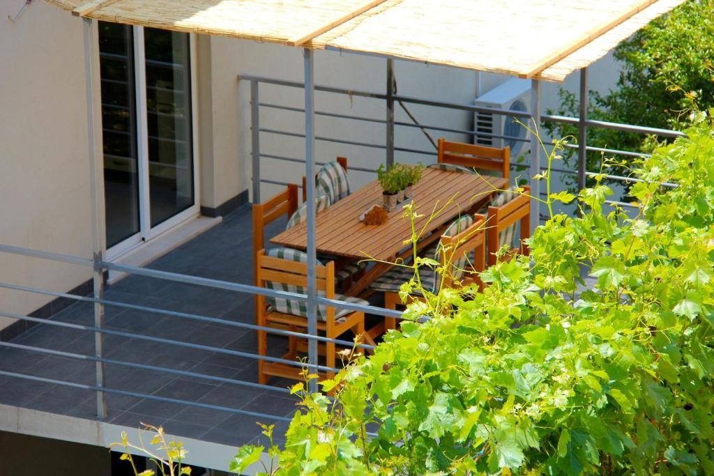 Apartments Zambarlin Komiza Luaran gambar
