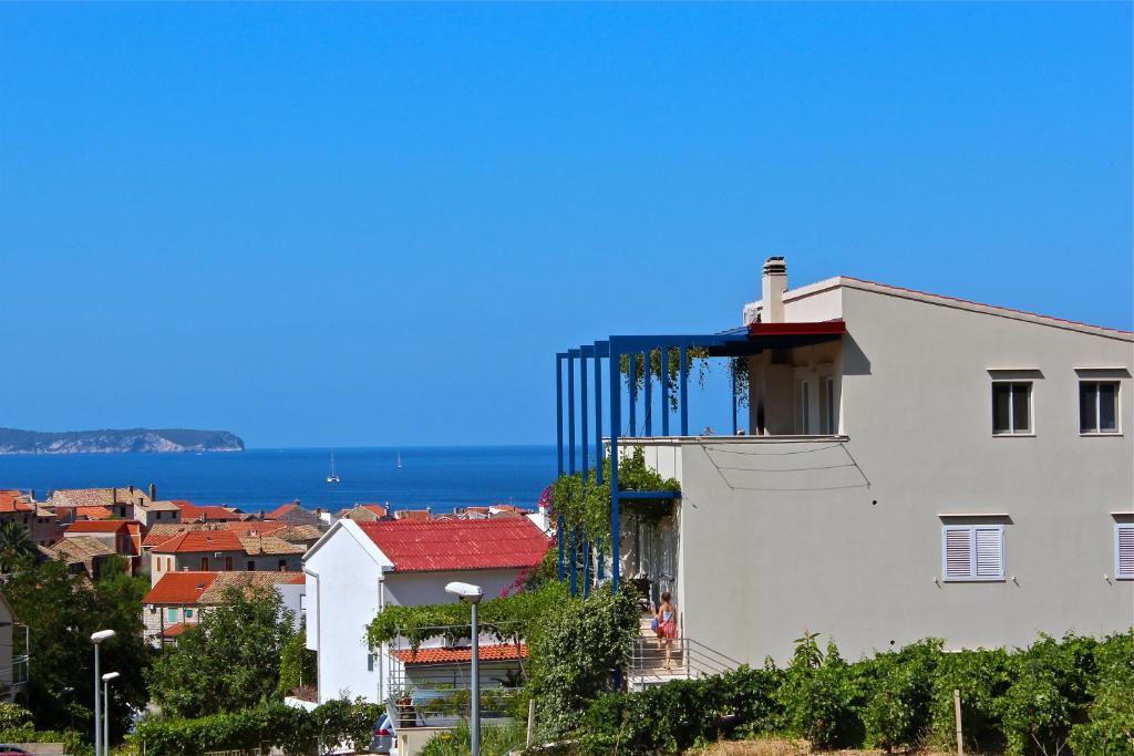 Apartments Zambarlin Komiza Luaran gambar