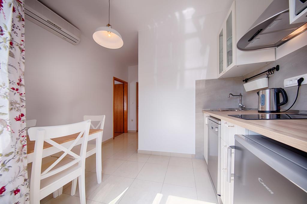 Apartments Zambarlin Komiza Luaran gambar