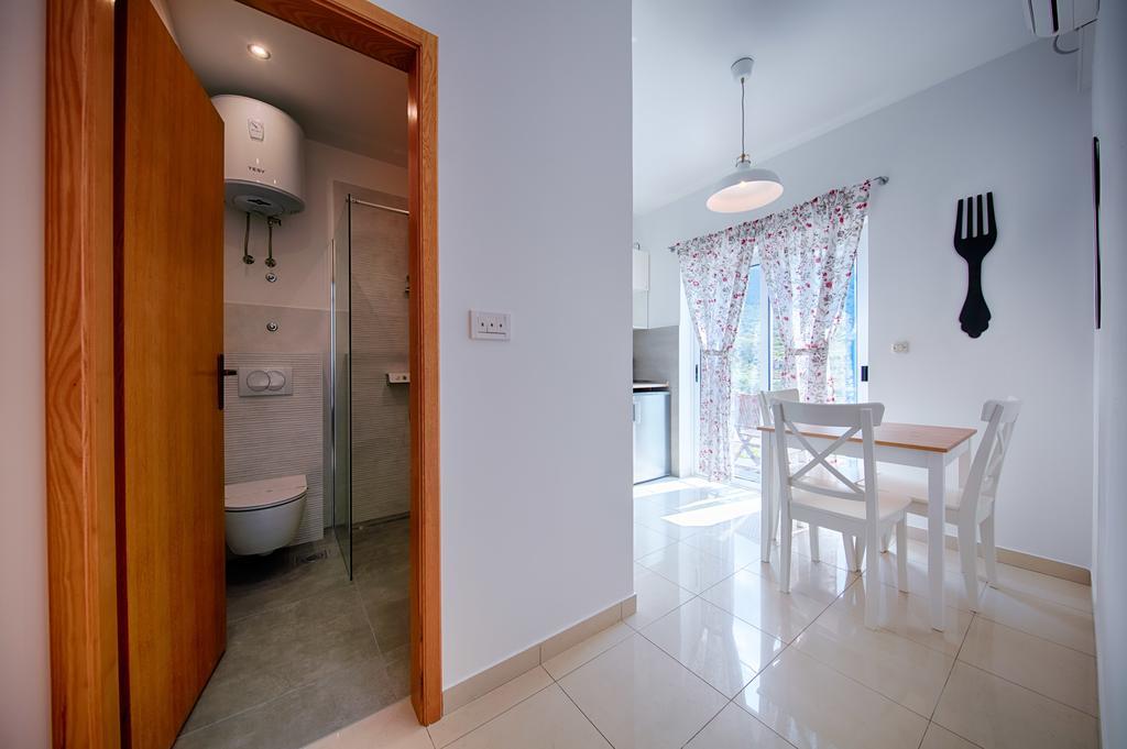 Apartments Zambarlin Komiza Luaran gambar