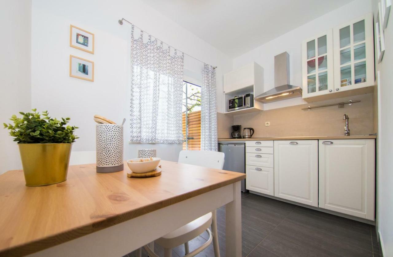 Apartments Zambarlin Komiza Luaran gambar